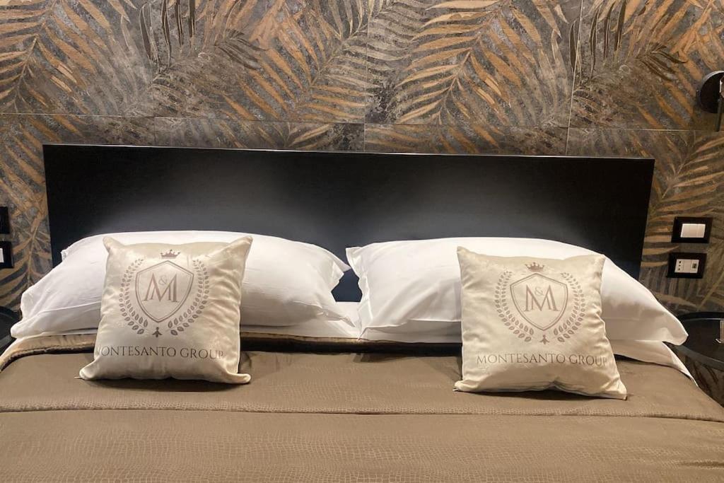Montesantogroup Suite House Nel Centro Di Napoli エクステリア 写真