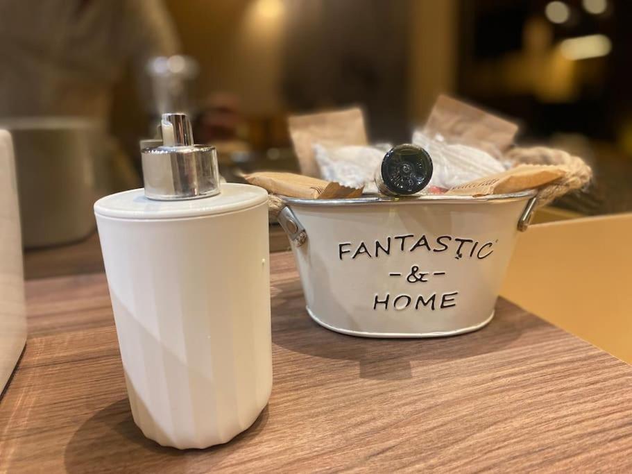 Montesantogroup Suite House Nel Centro Di Napoli エクステリア 写真