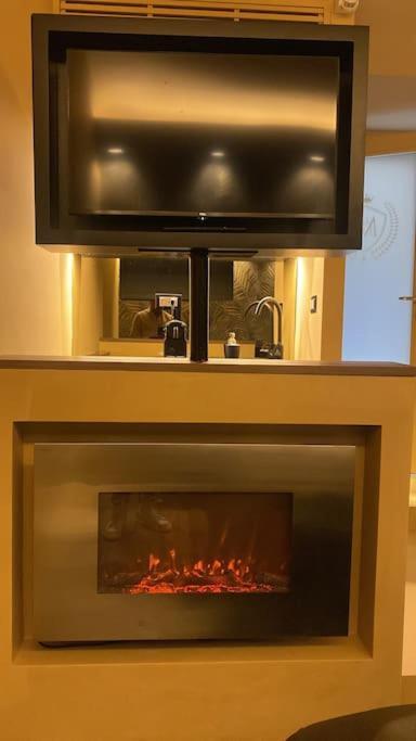 Montesantogroup Suite House Nel Centro Di Napoli エクステリア 写真